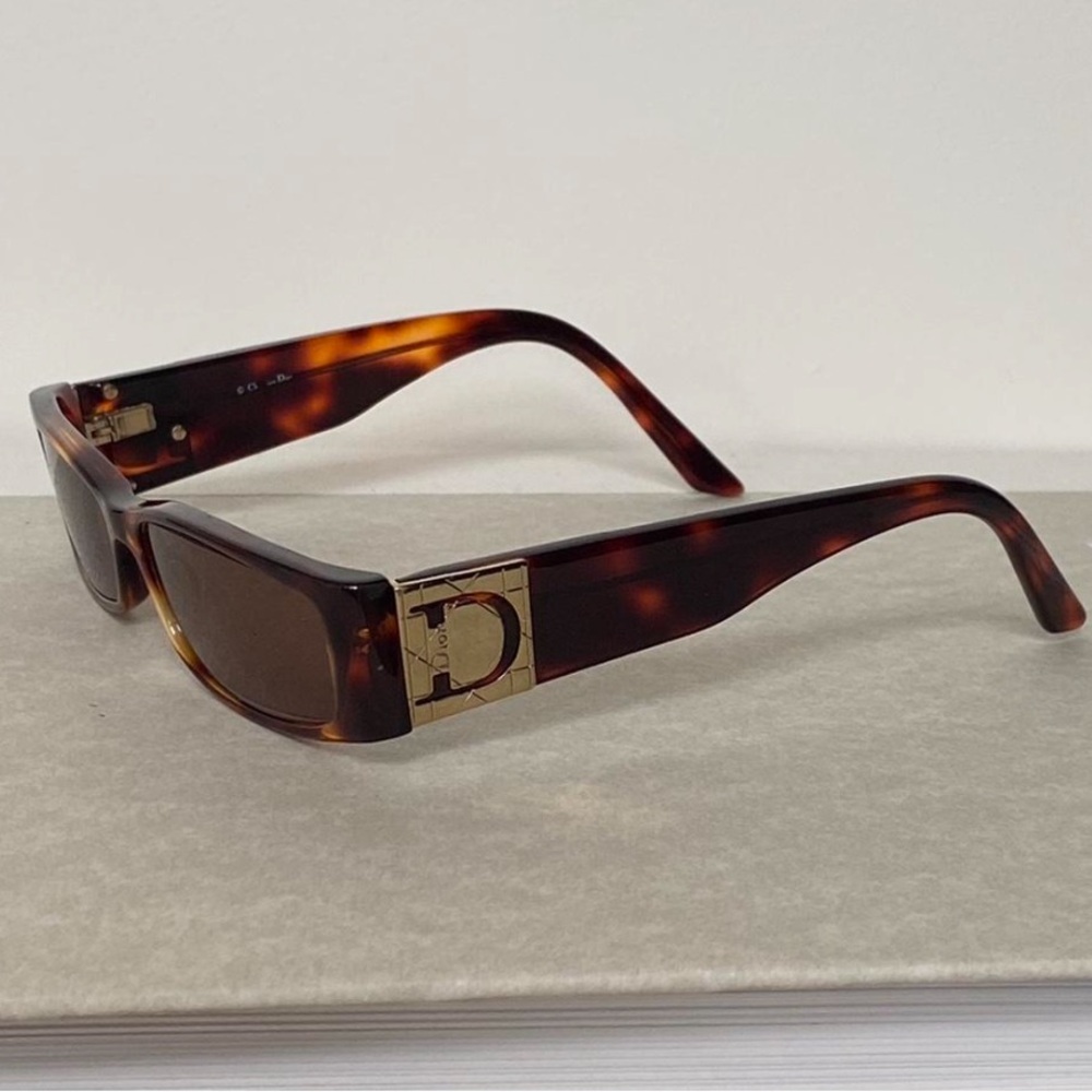 VINTAGE DIOR TORTOISE SUNGLASSES✨